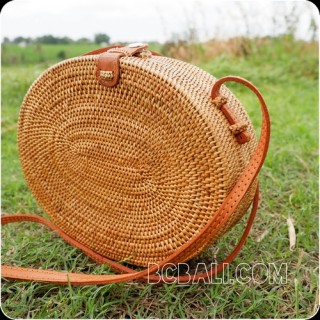 new oval design rattan handbag ata hand woven leather handle 